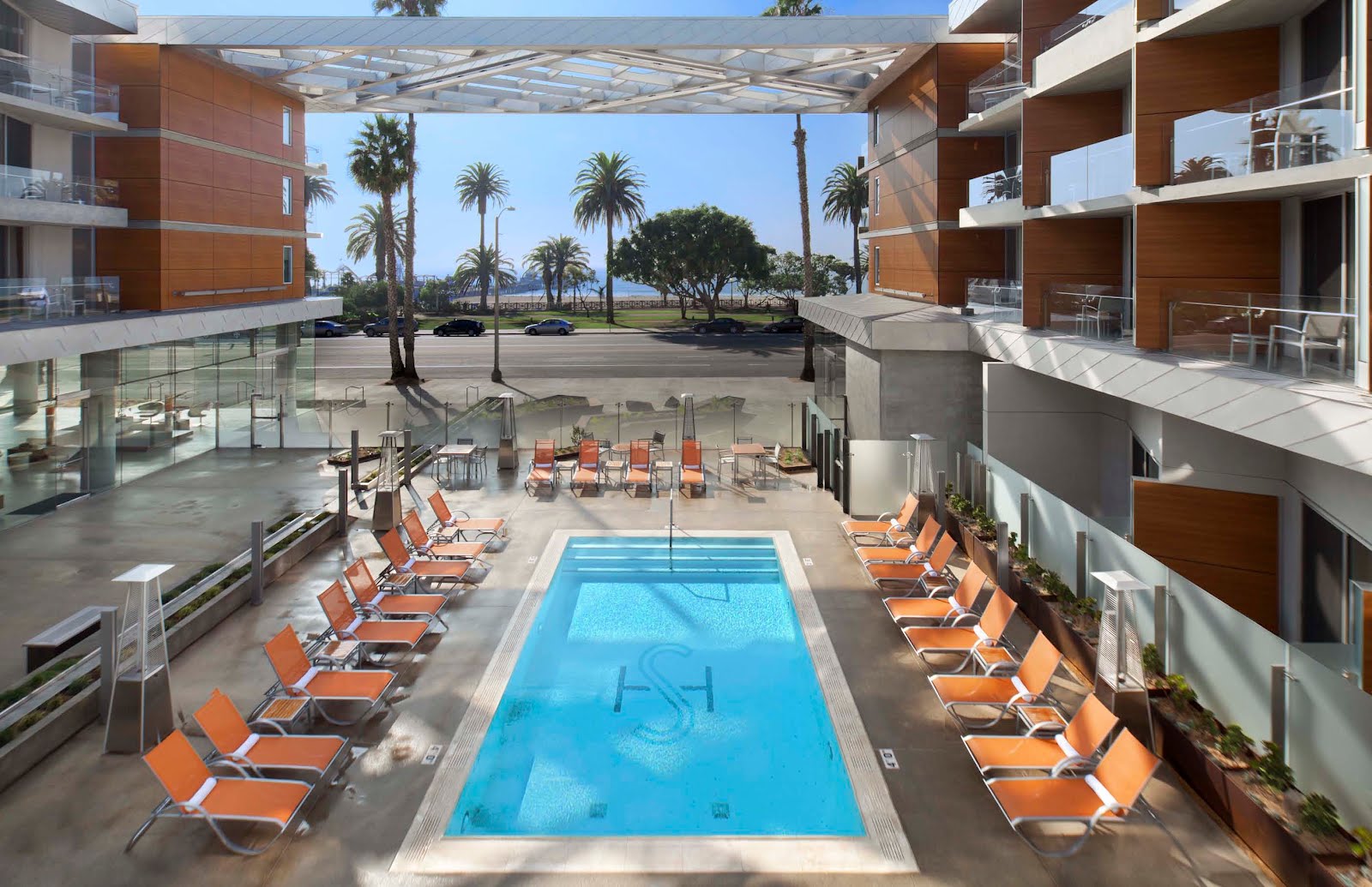 shorehotel2:bold luxury travel magazine
