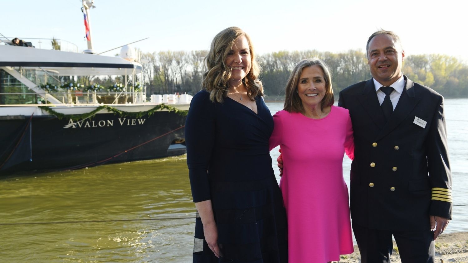 Celebrated broadcaster Meredith Vieira christens the new Avalons View Ship. 