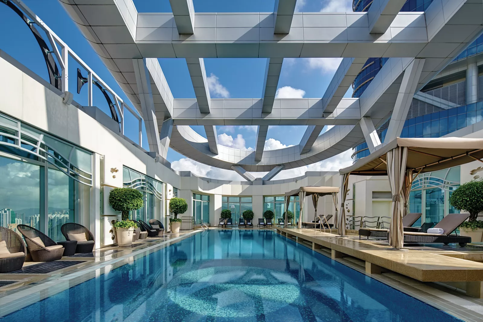 Cordis Hotel Swimming Pool