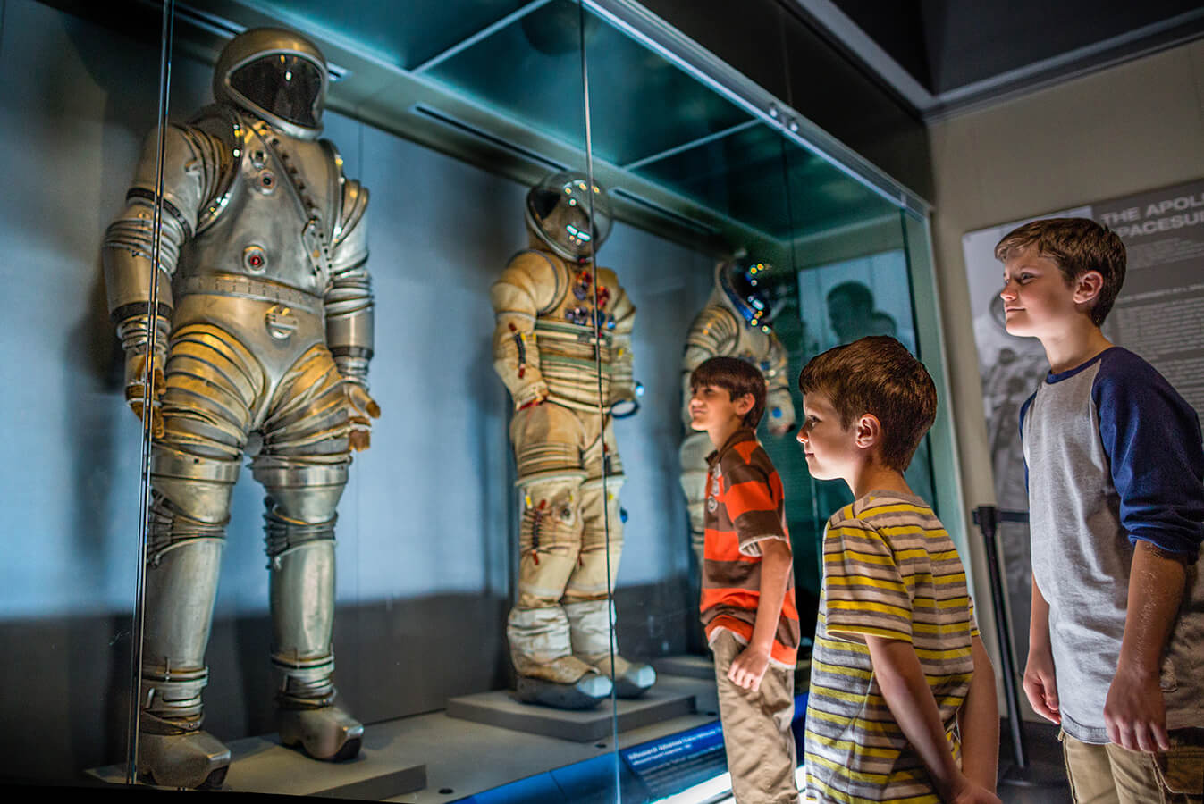Children-at-astronaut-suits-exhibition-boldtraveller-Kennedy Space Center