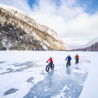 Fat biking through glacial valleys at Hautes-Gorges-de-la-Rivière-Malbaie. Tourisme Charlevoix