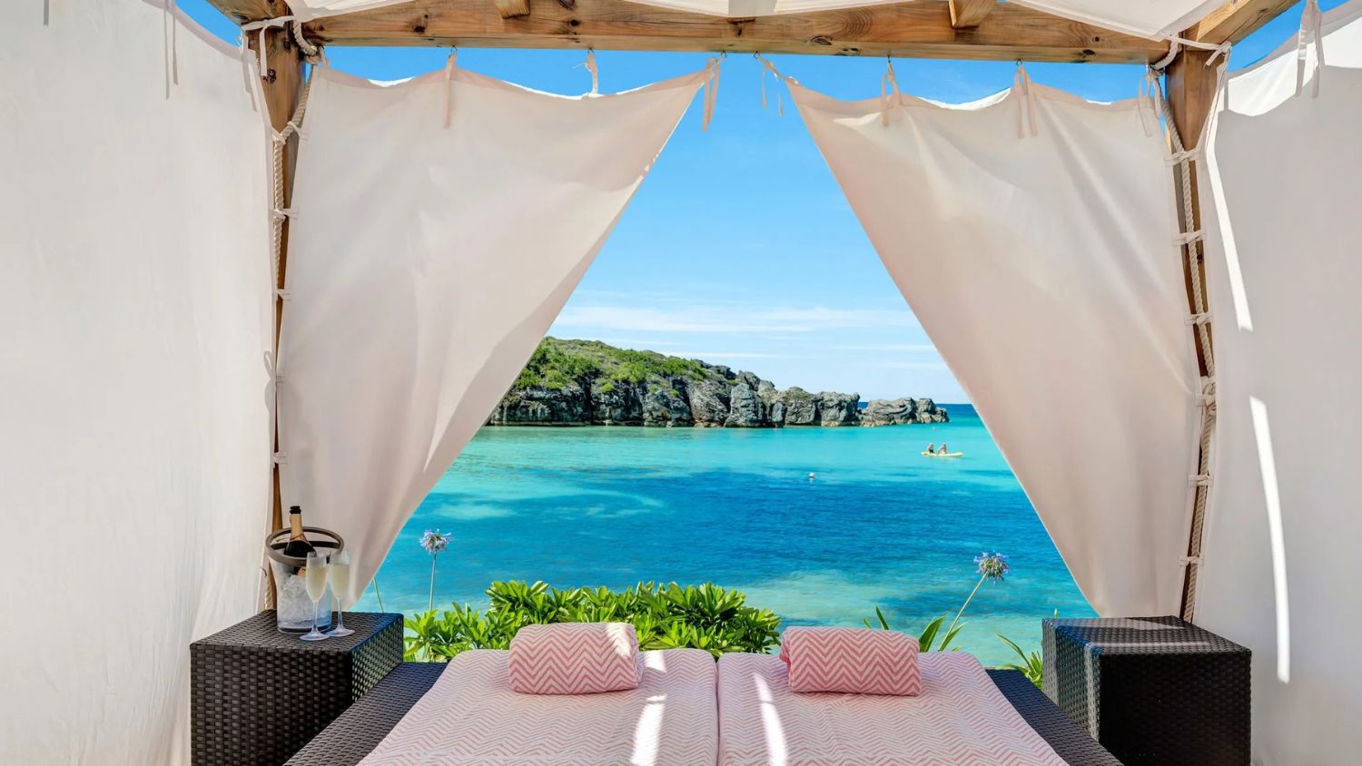 Hamilton Princess & Beach Club – The Pink Palace of Bermuda