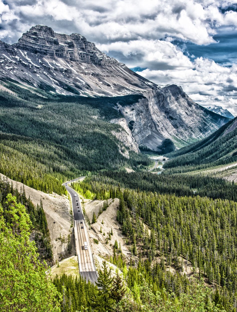 Widely regarded as one of the best road trips in Canada, the Icefields Parkway is also ranked among the most scenic drives in the world. Photo: Ng Wai Chor/Shutterstock