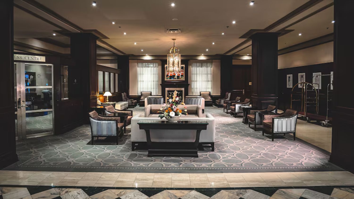 The Lord Elgin Hotel